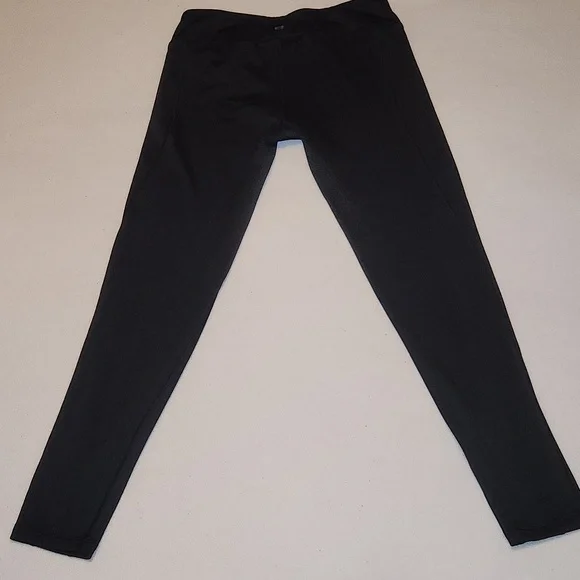 Layer 8 Performance Women's Black Leggings, Size Medium - Picture 5 of 7